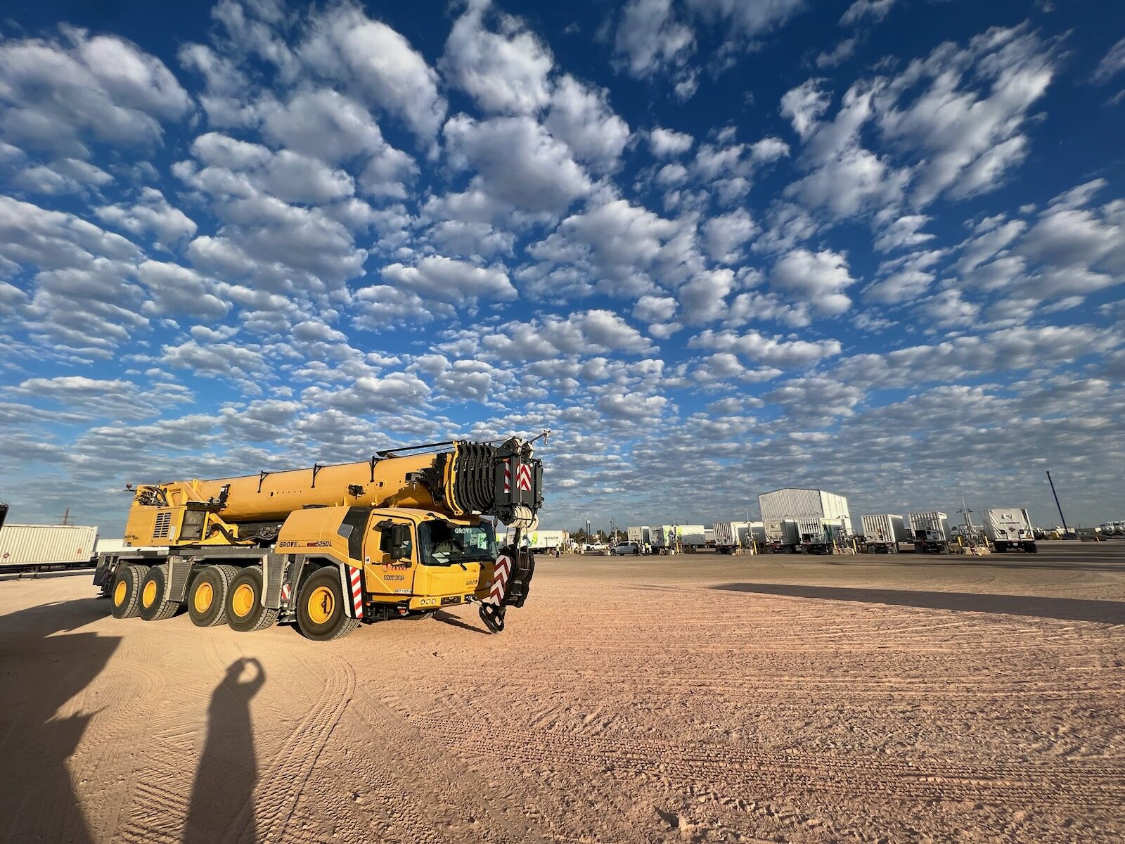 Grove all-terrain crane